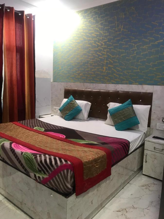 Hotel O Kanak Palace New Delhi Ngoại thất bức ảnh