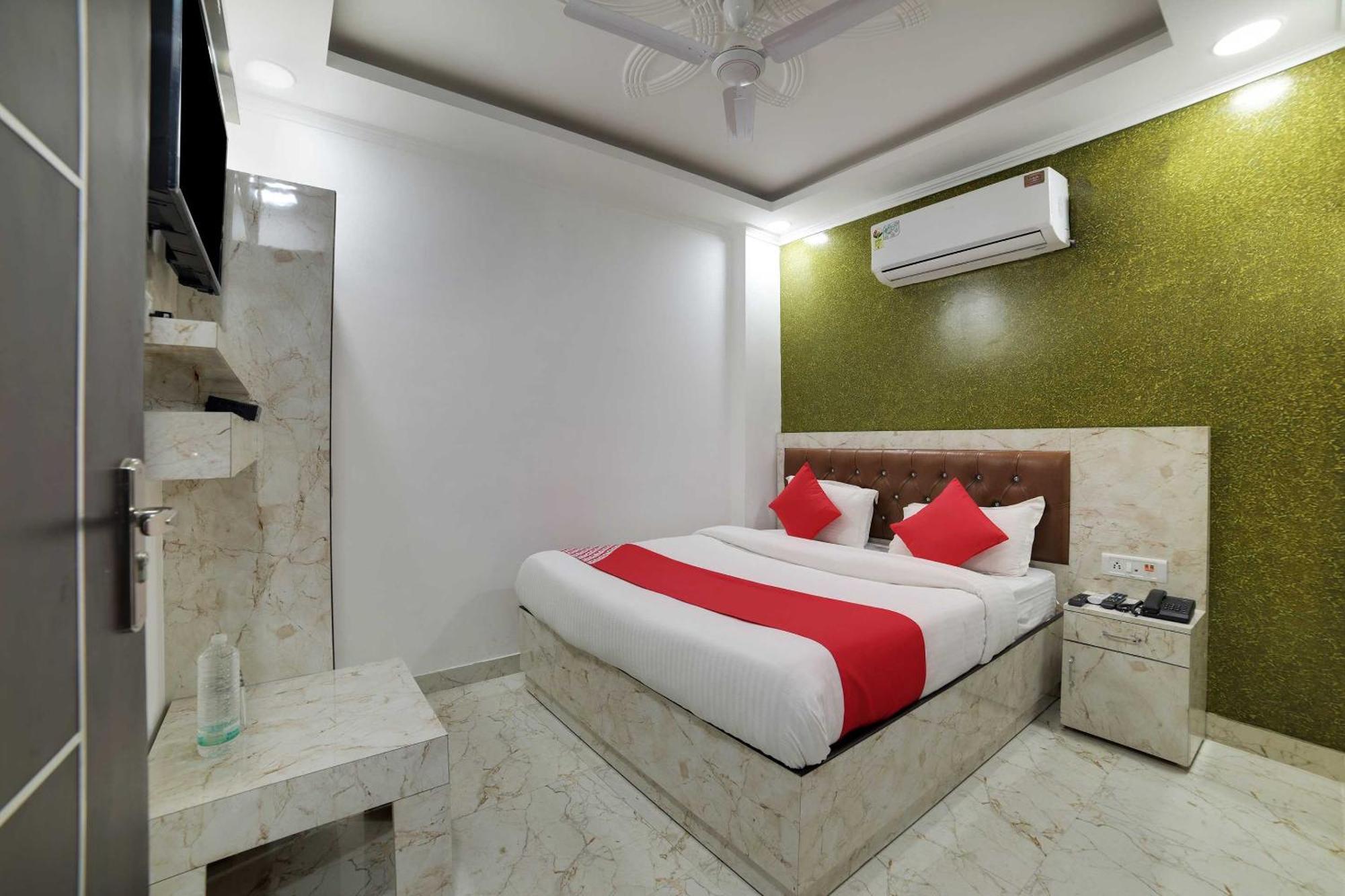 Hotel O Kanak Palace New Delhi Ngoại thất bức ảnh