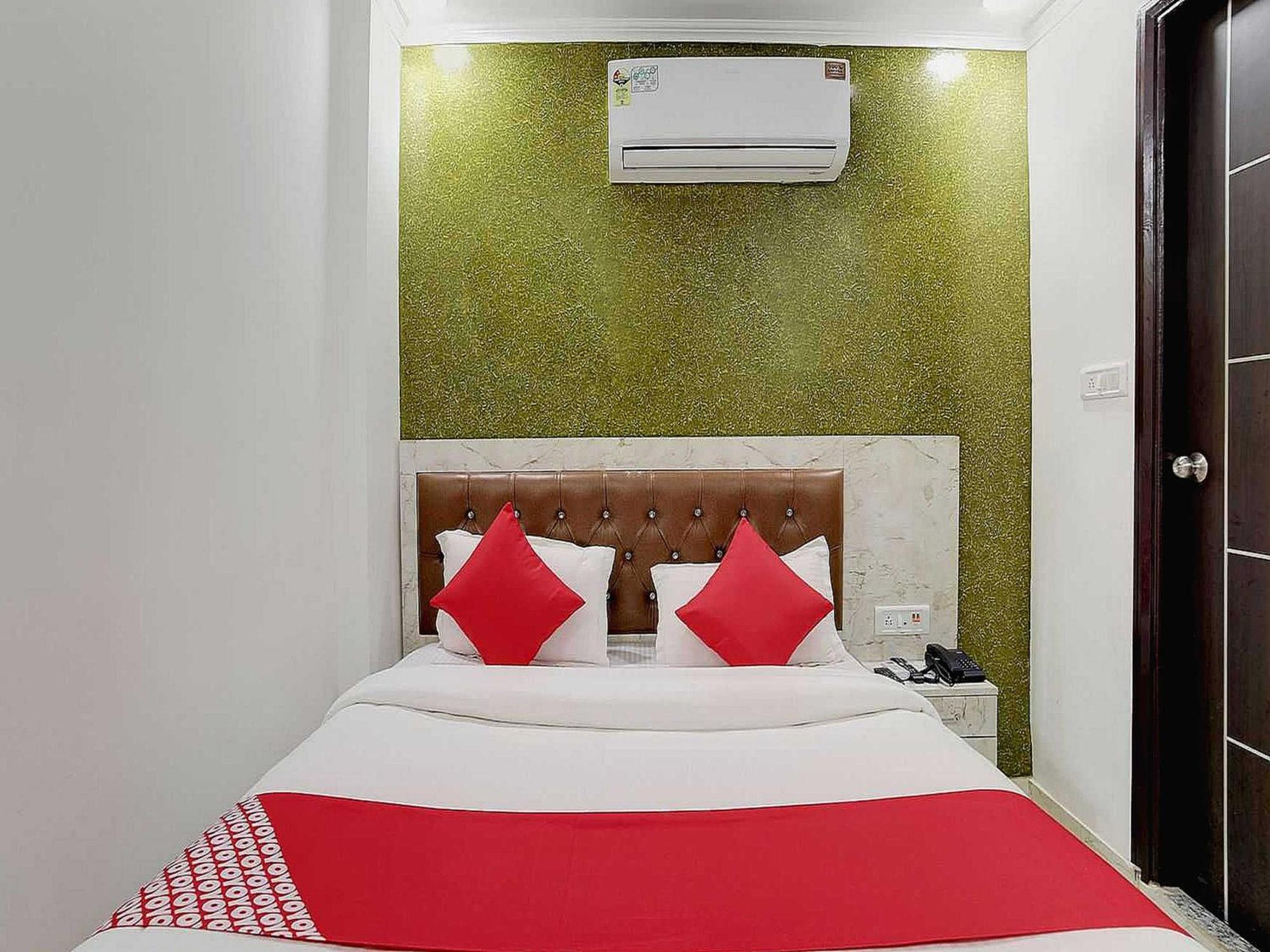 Hotel O Kanak Palace New Delhi Ngoại thất bức ảnh