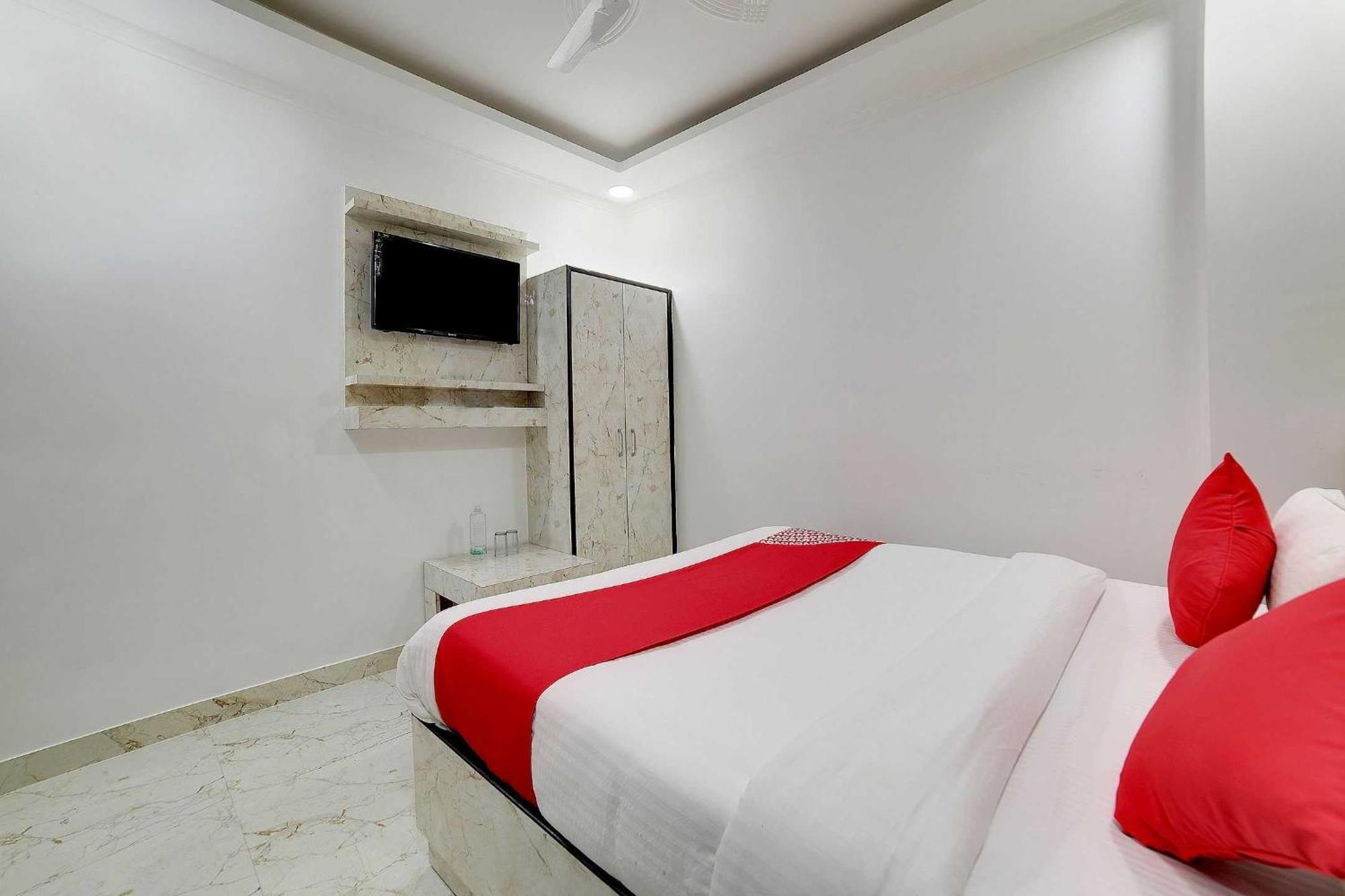 Hotel O Kanak Palace New Delhi Ngoại thất bức ảnh