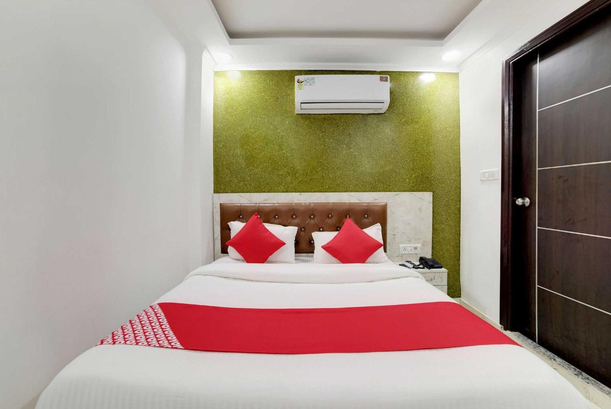 Hotel O Kanak Palace New Delhi Ngoại thất bức ảnh