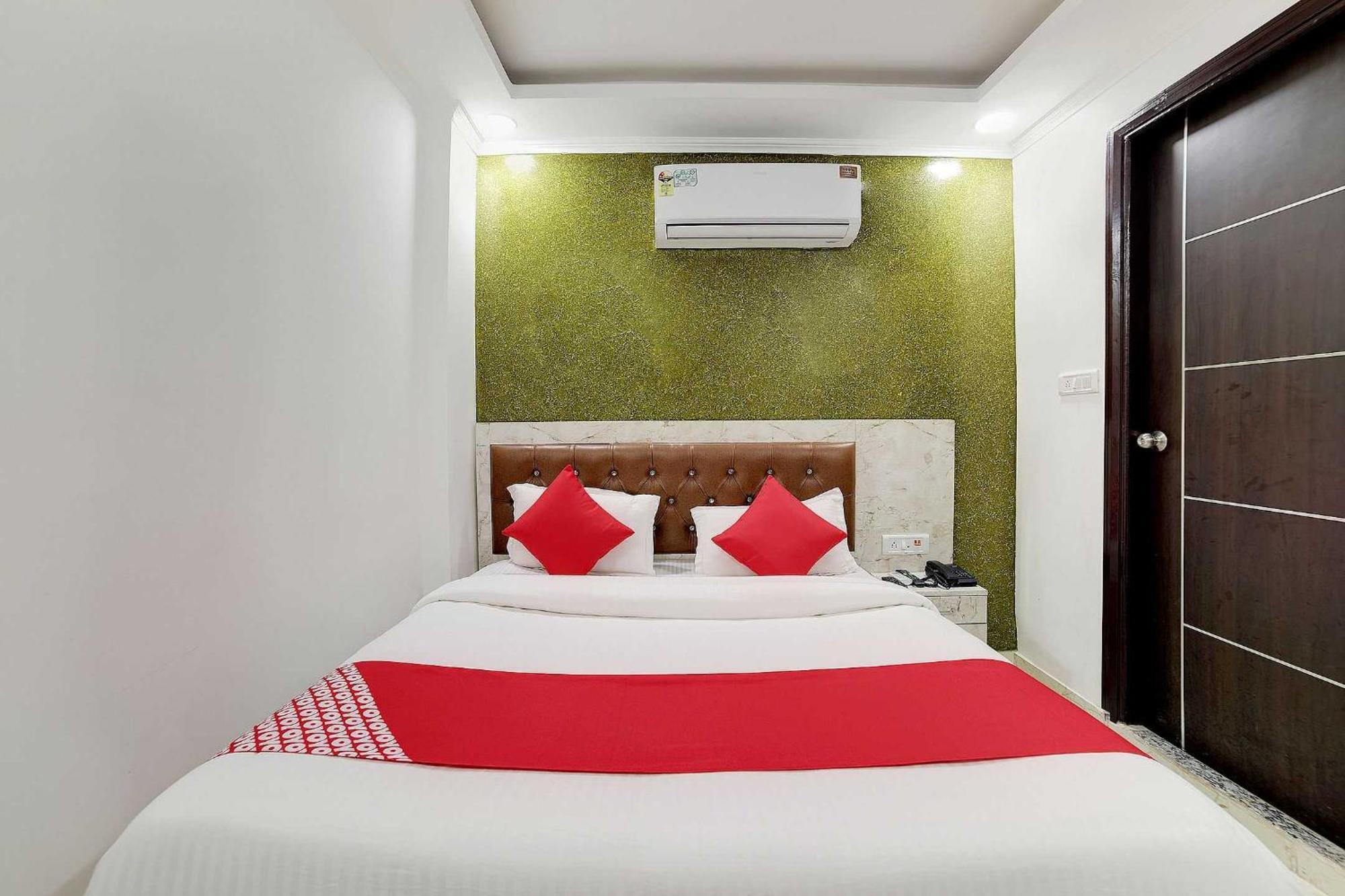 Hotel O Kanak Palace New Delhi Ngoại thất bức ảnh
